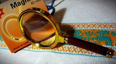 '' NEW'' 10X Handheld 80mm Magnifier,  detachable burlwood finish handle.