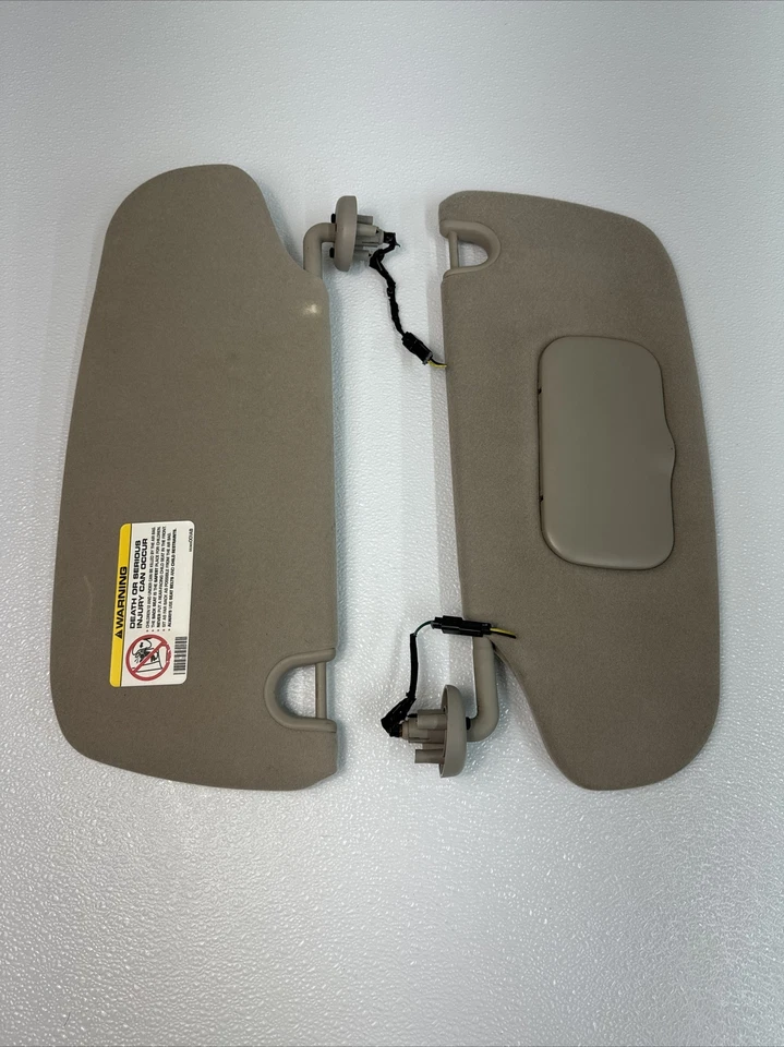 08-10 Juego de parasol Dodge Grand Caravan derecha izquierda con luz OEM gris claro Foto 4 de 4