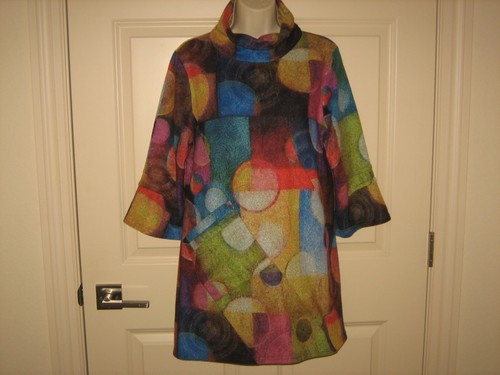 Damee ~Women's Multicolor Abstract Pullover Soft Fleece Tunic Shirt~ SZ S~