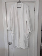 Pottery Barn Plush Robe women's size XL white long pockets teddy bath time sleep
