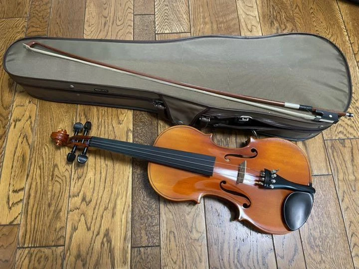 Violin Suzuki No. 200 Size 4/4 Nagoya Japan with Case & Bow
