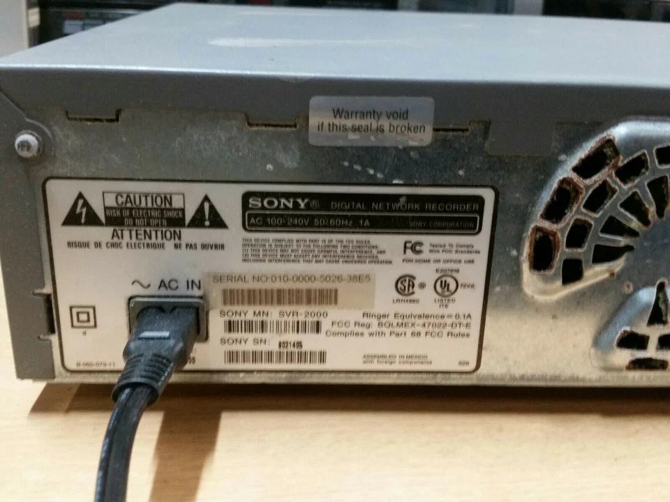Sony TiVo DVR SVR-2000  *For Parts* (W174W2) - Image 4 of 4
