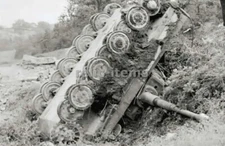 WW2 PICTURE PHOTO GERMAN TANK BATTLE DAMAGED TIGER 6641