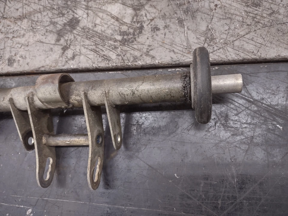 Yamaha SRX 1998 juego de ruedas guía superior central 8CR-47416-10-00 RW5664 Foto 2 de 3