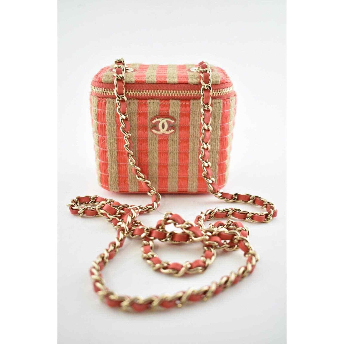 Chanel 21P Red Beige Raffia CC Mini Vanity With Chain Shoulder