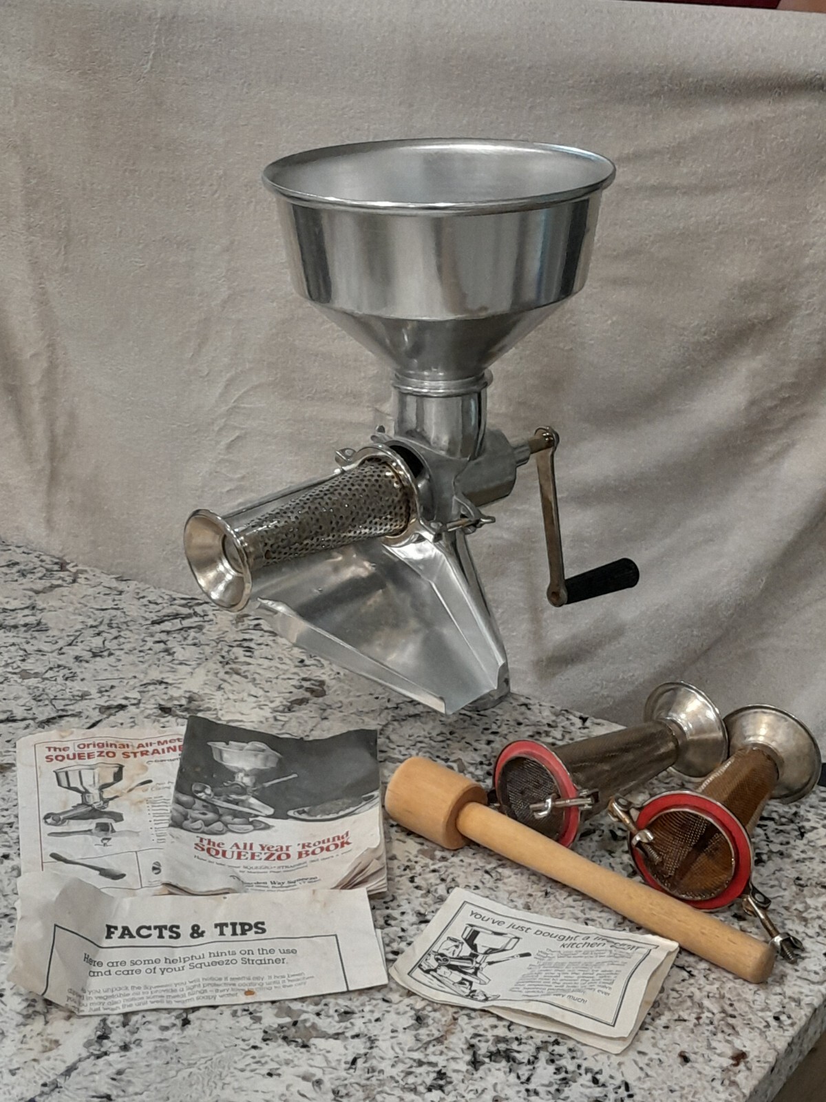 Vtg Garden Way Squeezo Strainer Complete W/ Pumpkin & Berry Screens eBay