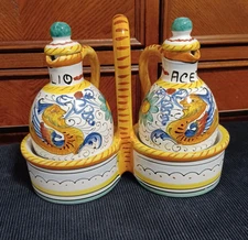 DERUTA Raffaellesco Oil & Vinegar Cruet Set, Italian Pottery Olio & Aceto