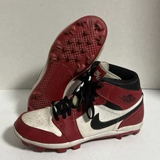 Nike Air Jordan 1 Retro MCS Red/White/Black Cleats Size 10.5