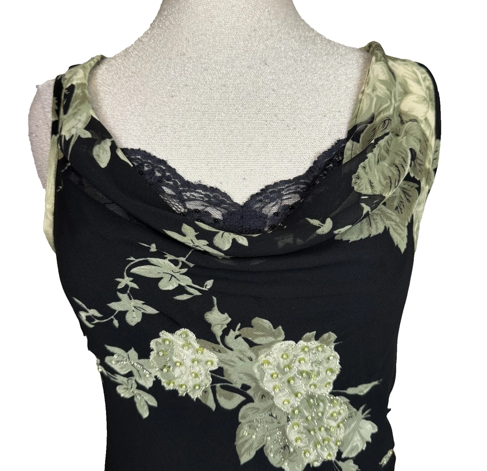 Vestido Midi Floral Con Cuentas Y2K De Colección M Capucha Transparente Asimétrico Hada Oscura Cachicho Foto 4 de 4