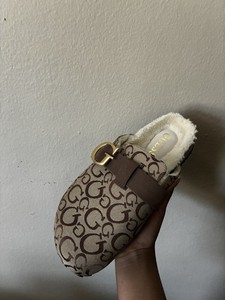 Guess Logo Monogram Clogs Faux Fur Lined Buckle Mules Tan Brown Mens 9 GBG By Guess Slippers Womens 8 M Clogs Brown Faux Fur Trim  main image 4