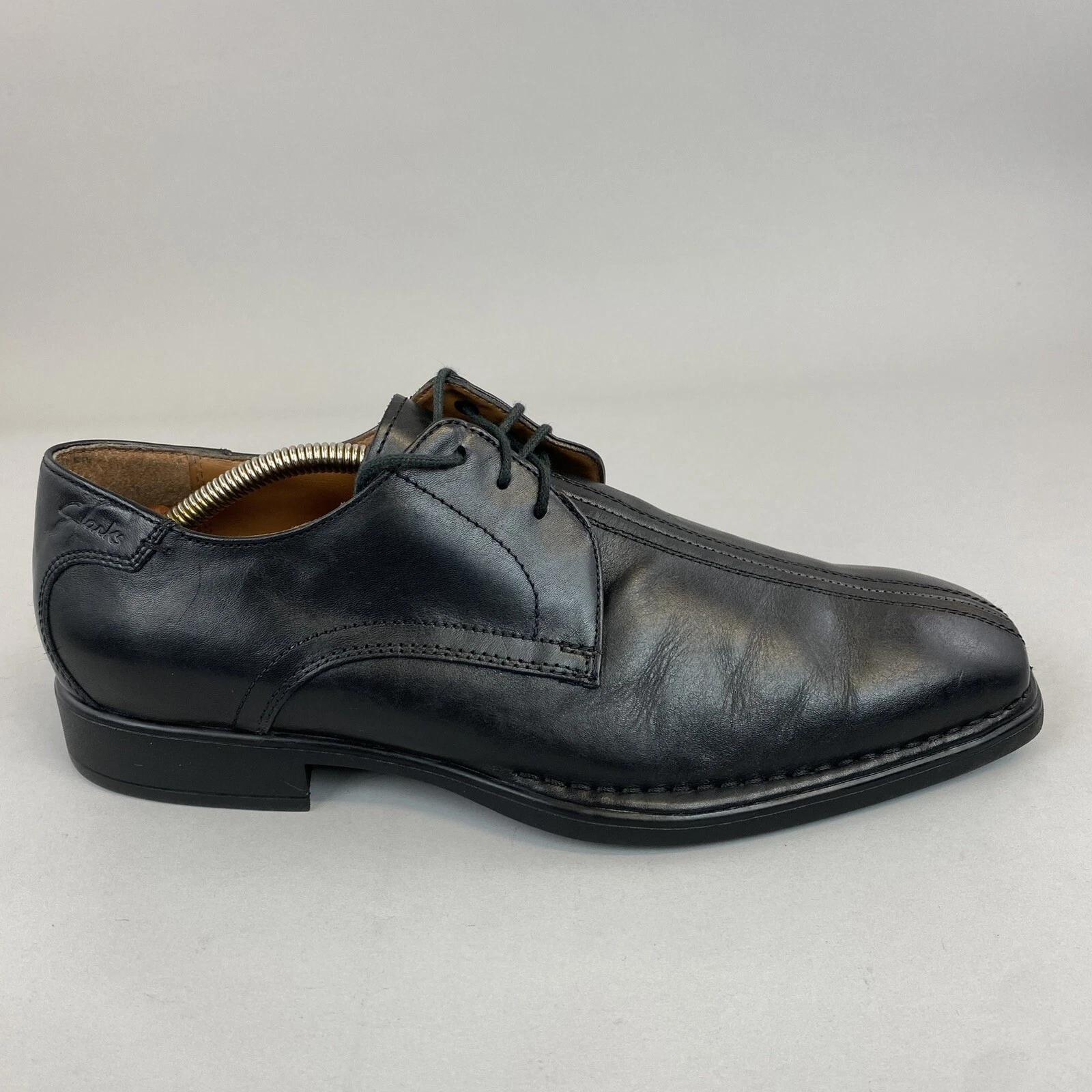 Scarpe da lavoro classiche da ufficio classiche in pizzo Clarks Flex24 7 uomo in pelle nera UK8