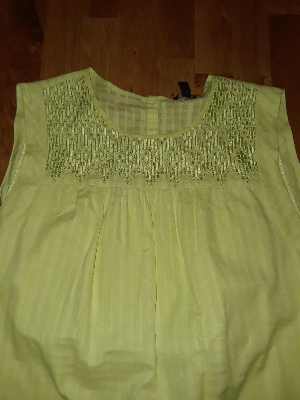 Picture 2 of 5