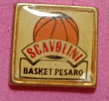 ITALY FAMOUS OLD OLD BASKETBALL CLUB SCAVOLINI PESARO RARE VINTAGE PIN