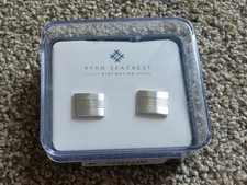 $42 Ryan Seacrest Distinction Men's Silver Rhodium Detailed Lines Cufflinks