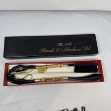 Vintage Horse Head Clothing Shoe Brush and Shoe Horn Set Brown Black bamboo ￼