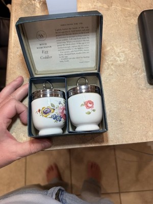 Royal Worcester Set of 2 Wren Porcelain Egg Coddler with Box