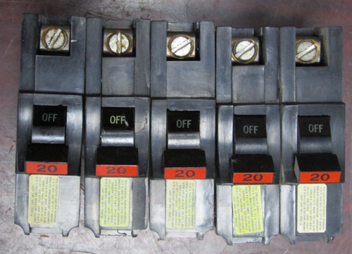 😃 (5) FEDERAL PACIFIC 20A STAB-LOK INTERRUTTORE 120/240 VAC 1 POLO NASWD120 - Foto 1 di 6