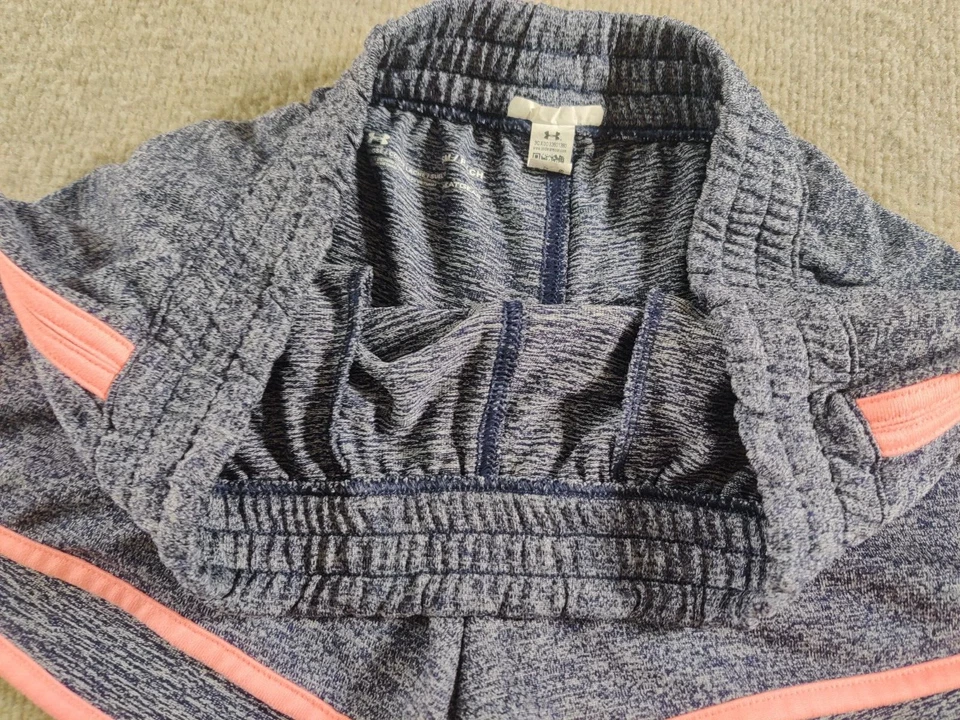 Shorts Under Armour Tech 2.0 UA Feminino S Academia de Treinamento Corrida Acabamento Azul Pêssego - Imagem 3 de 4