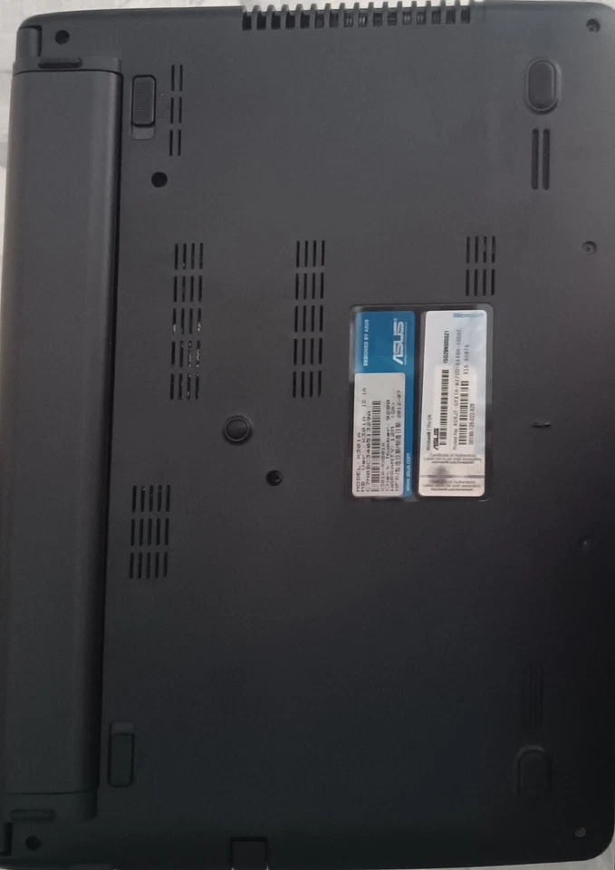 Notebook Asus X301A,economico - Immagine 4 di 4