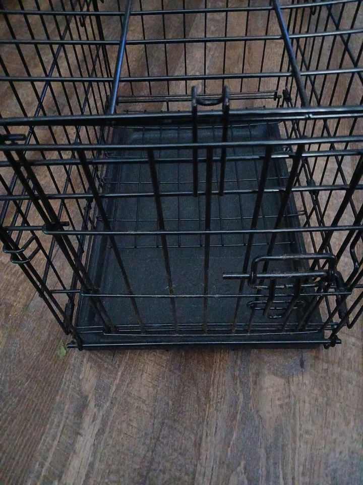  Cajón plegable para perros perrera caja metálica de una sola puerta con bandeja, 18x12x14" 10% de descuento Foto 2 de 3