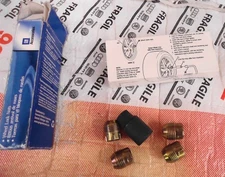 GM Chevy AMCOR Wheel Lock Nut Set with Key Socket   Goodwrench 999057