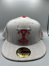 New Era 59Fifty Chicago Bulls Fitted Hat Size 7 1/2