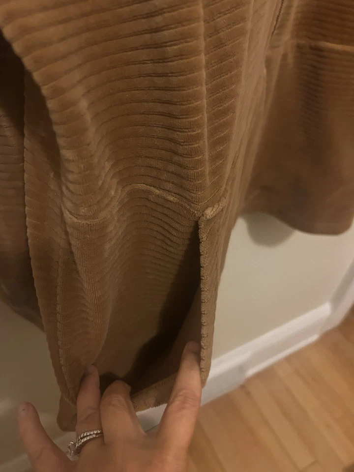 Pullover para mujer L.L.Bean suave elástico de pana media cremallera Foto 3 de 4