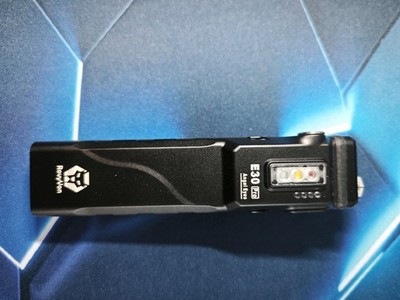 RovyVon Angel Eyes E30 PRO, 3500 Lumen, Rotlicht, UV-Licht (365 nm) IP68 USB-C