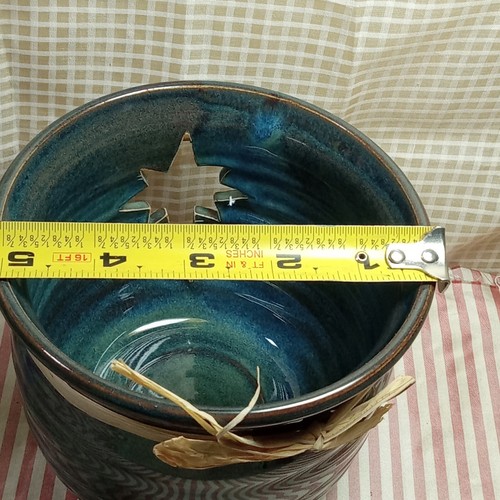 CANDLE HOLDER ☆Bachert Pottery Studio☆ 2004 BLUE With STAR Cut Out 5 X 4.5" TAG - Picture 7 of 11