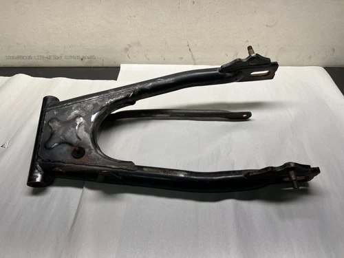 REAR SWINGING ARM SET | Includes Item(s) 2 - 4