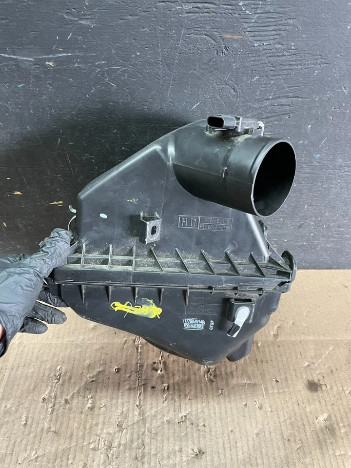 Lexus RX450h Air Cleaner Filter Box OEM 17812-0v030 M8966 DG - Image 3 of 4