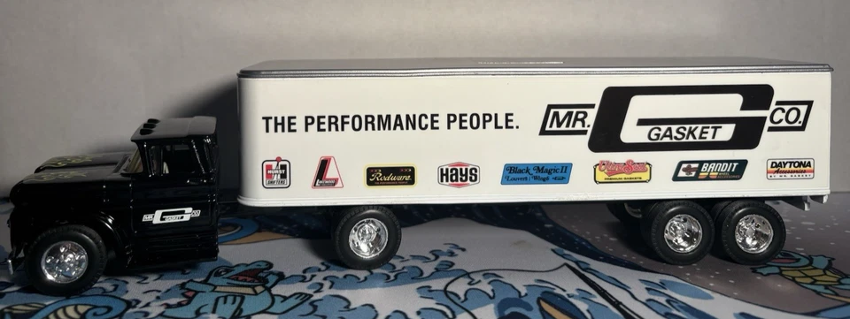 Remolque tractor banco fundido a presión Mr Gasket 1993 ERTL #B020 Performance Pioneer #9 Foto 3 de 4