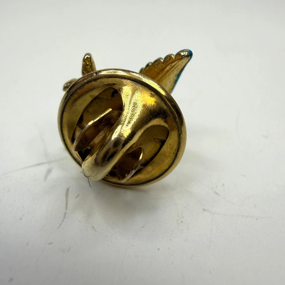 Prendedor de solapa con racimo de diamantes de imitación Bluebird tono dorado joyería de moda 3/4 pulgadas H Foto 4 de 4