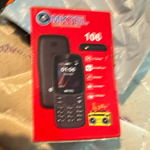 MKTEL 106 (Modello 106) Tastiera Barra Cellulare solo scatola no telefono