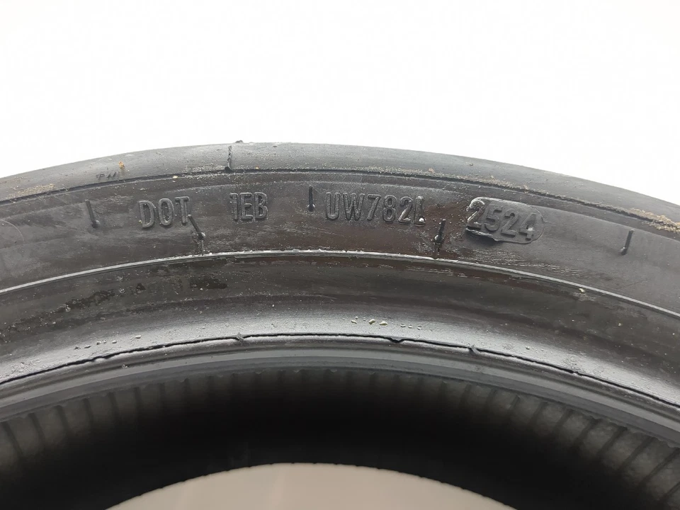Rear Tire Pirelli Diablo Rosso IV Corsa 190/50-17 - Image 3 of 4
