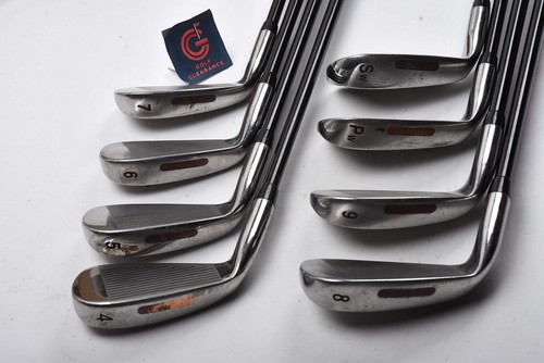 Tommy Armour LF401 Irons / 4-SW / Regular Flex Graphite Shafts - Picture 4 of 7