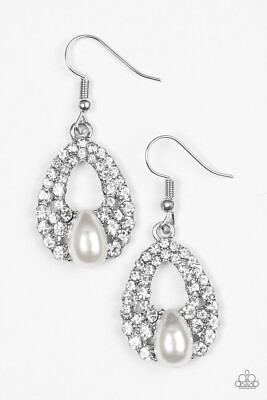 Share the Wealth White Paparazzi Earring