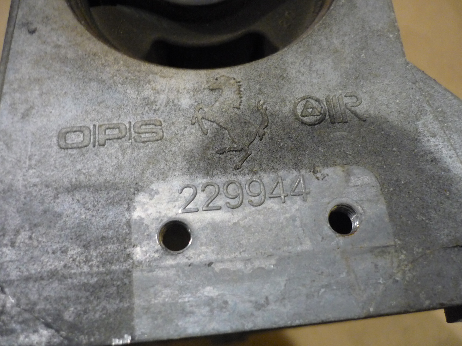 Ferrari California -  RH Rear Gearbox Support Bracket - P/N 239755