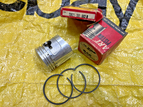 Honda 90 C200 CA200 CT200 Piston&Ring Set 0.25 NOS 1st oversize Genuine Japan - Picture 5 of 5