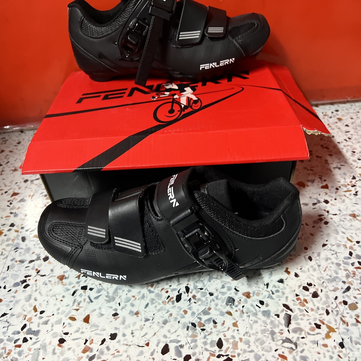 Fenlern Mens Cycling Mountain Bike Shoes Quick Ratchet Hook&Loop