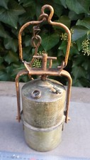 Ancienne lampe de mineur à carbure à acétylène.