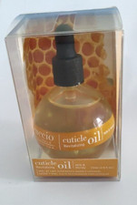 Cuccio Naturale Revitalizing Cuticle Oil 2.5oz 73mL Milk  Honey - Great Gift 