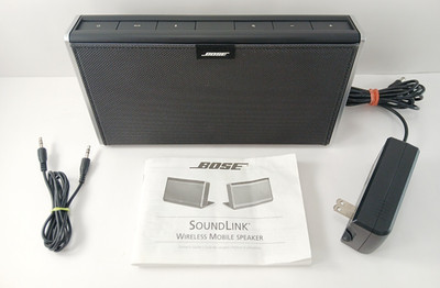 Bose SOUNDLINK Premium Wireless Mobile Bluetooth Speaker MODEL 404600 Excellent!