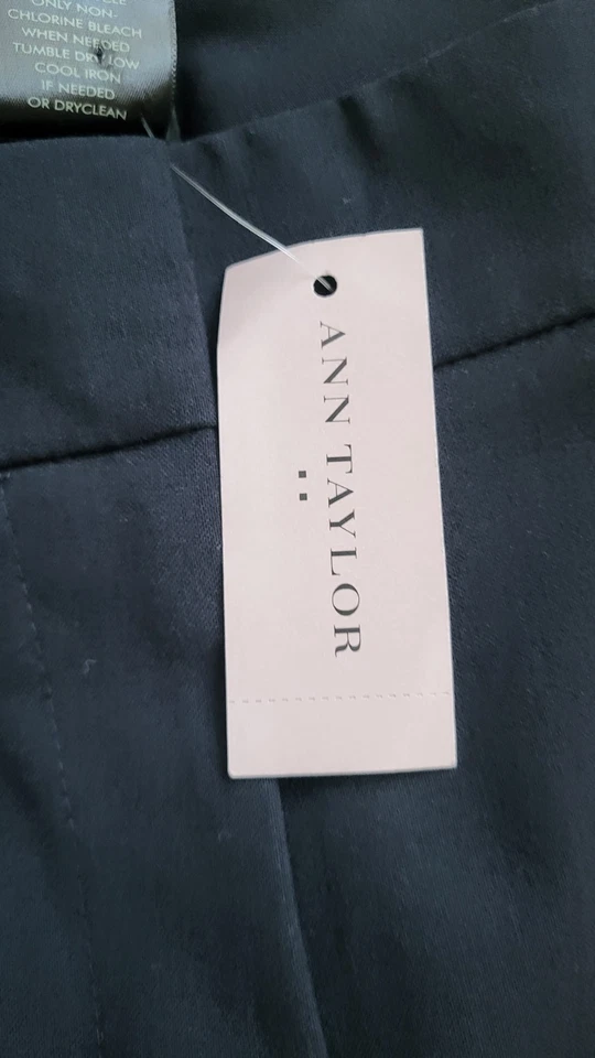 Ann Taylor Petite 6P Signature Ankle Pants Black Chic Comfy & Brand New! NWT - Image 3 of 4