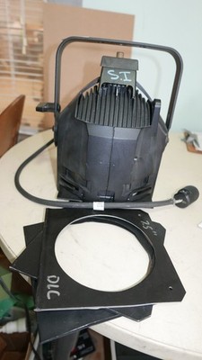 ETC  Source Four  Model EA 750 PAR Stage Light 115v with Plug & Gel Frame #4