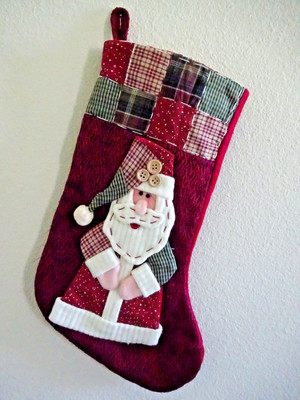 DAN DEE 3D QUILTED PATCHWORK COUNTRY SANTA CHRISTMAS STOCKING 17''