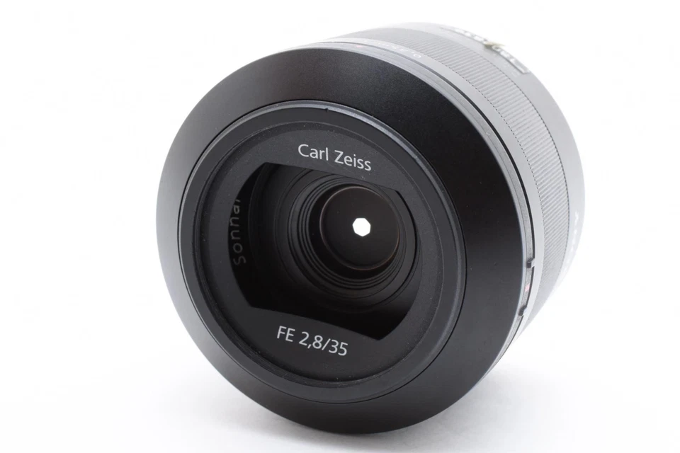 Sony 35mm F2.8 Sonnar T FE ZA Full Frame Prime Fixed Lens Wide Angle Lens - Image 2 of 4