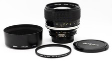 Nikon Nikkor 85mm F1.4 AI-S portrait Lens - Excellent condition W/ Hood & caps