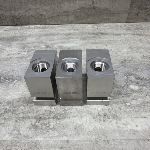 Lot Of 3 Hydraforce 7024660 Manifold For Solenoid Hydraulic Cartridge Valve
