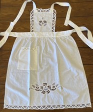 White Cotton Apron Lace Cutwork Pomegranate Bib Pocket Waist Ties Cottagecore